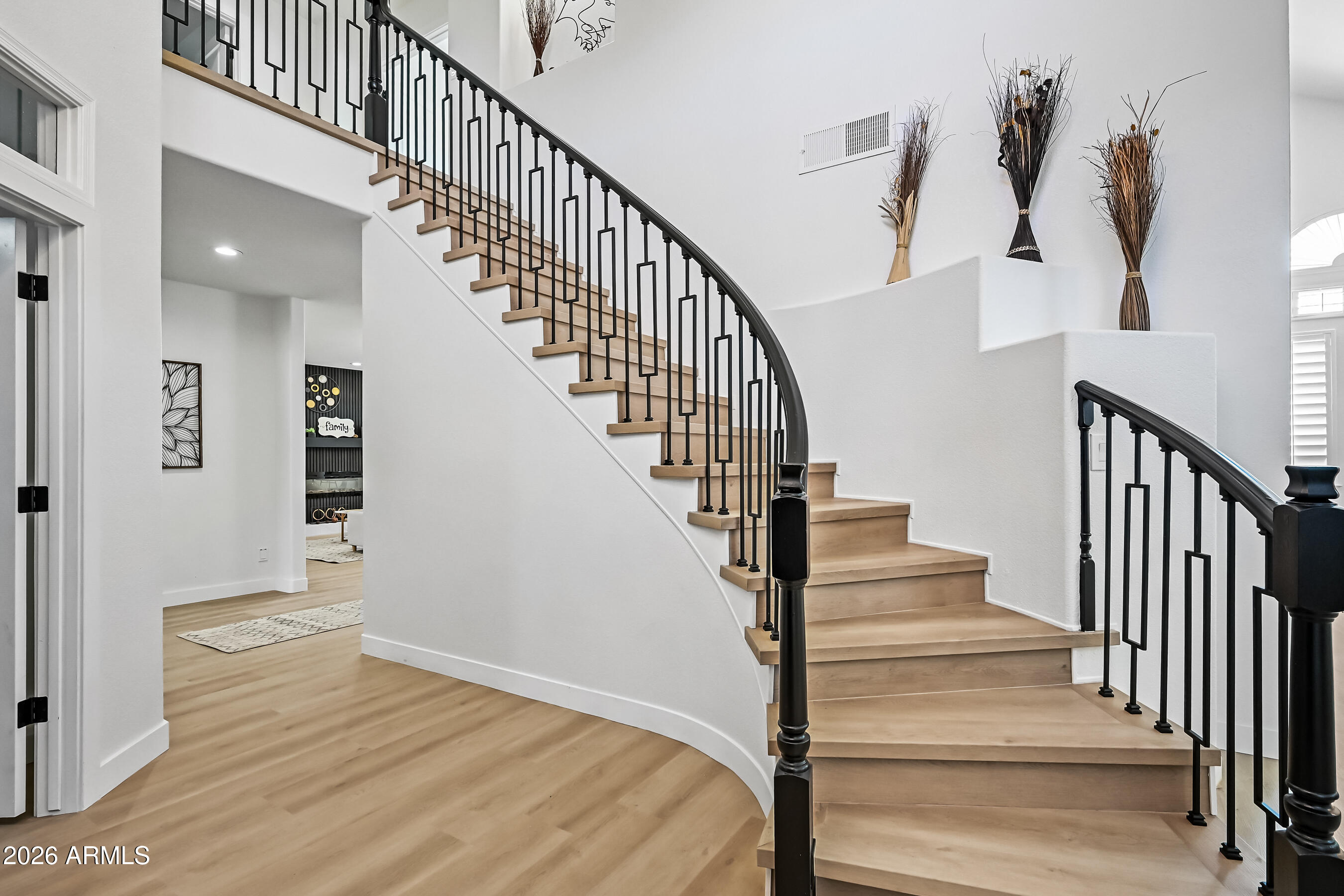 815 East Desert Trumpet Road Phoenix, AZ 85048 - Photo 6 of 57 Staircase