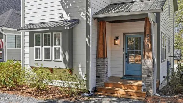 $535,000 | 570 North Ashe Street, Southern Pines, NC 28387