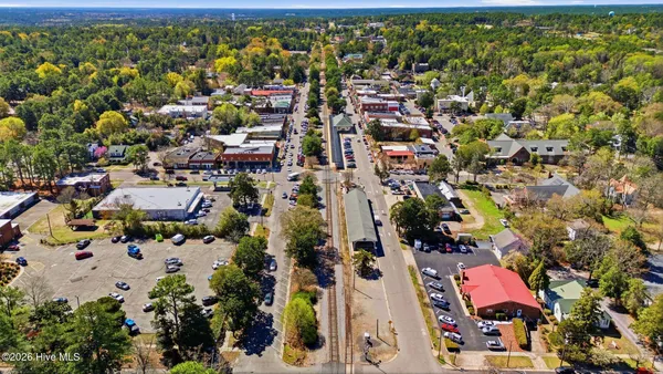$535,000 | 570 North Ashe Street, Southern Pines, NC 28387