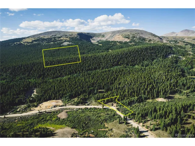 a view of a yard with an outdoor space