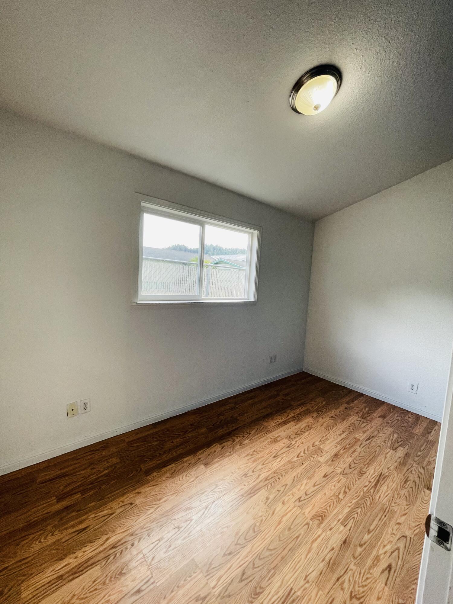 321 Painter Street Rio Dell, CA 95562 - Photo 4 of 15