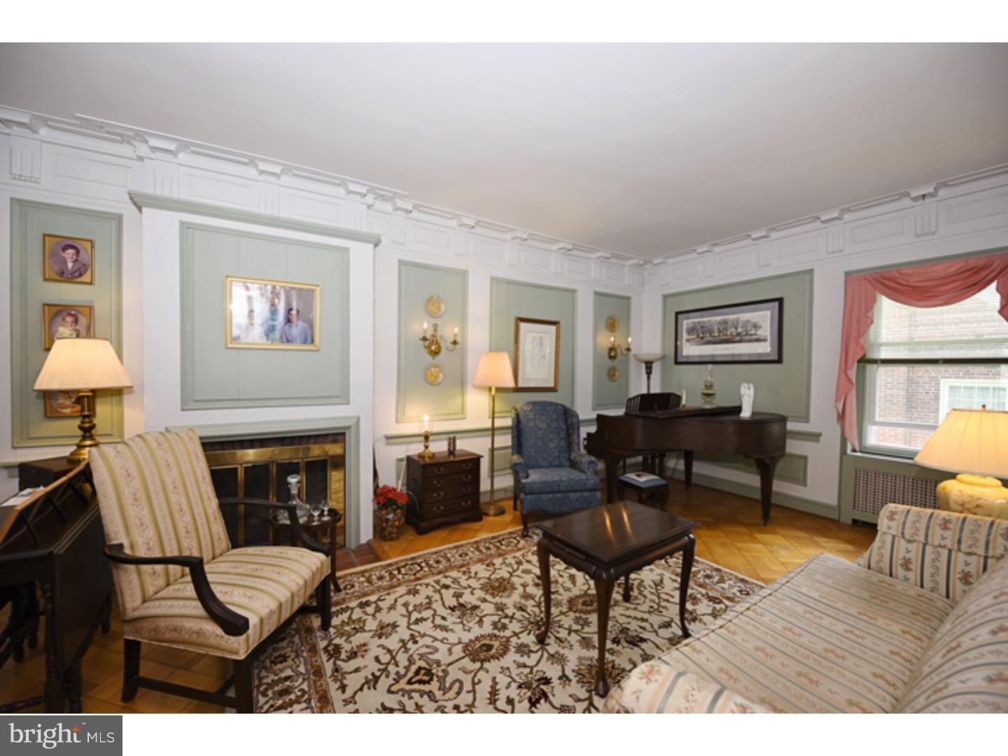712 Ashurst Road Havertown, PA 19083 - Photo 2 of 16 Living Room