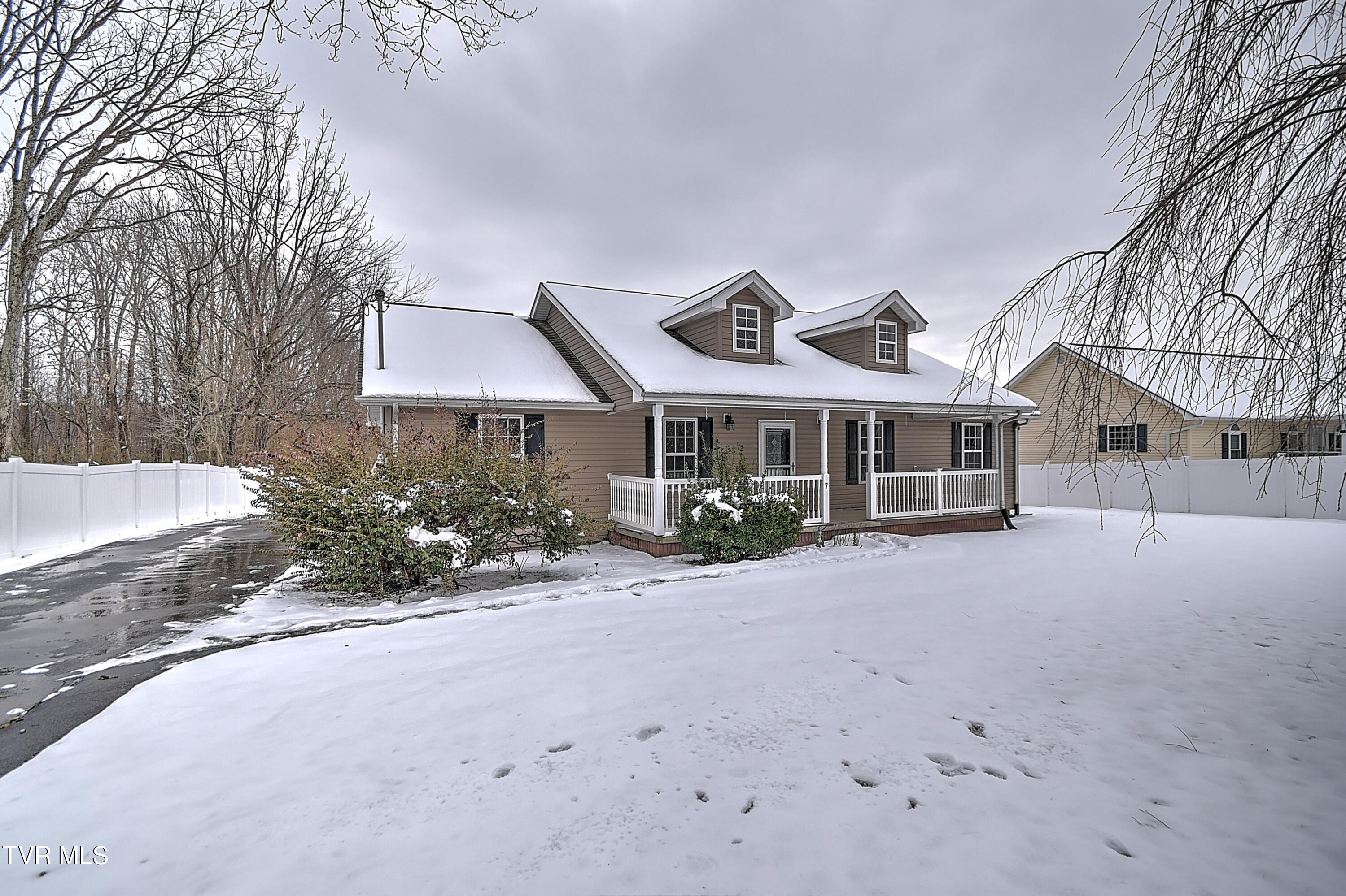 673 Sugar Hollow Road Telford, TN 37690 - Photo 29 of 39 673 Sugar Hollow BK-2