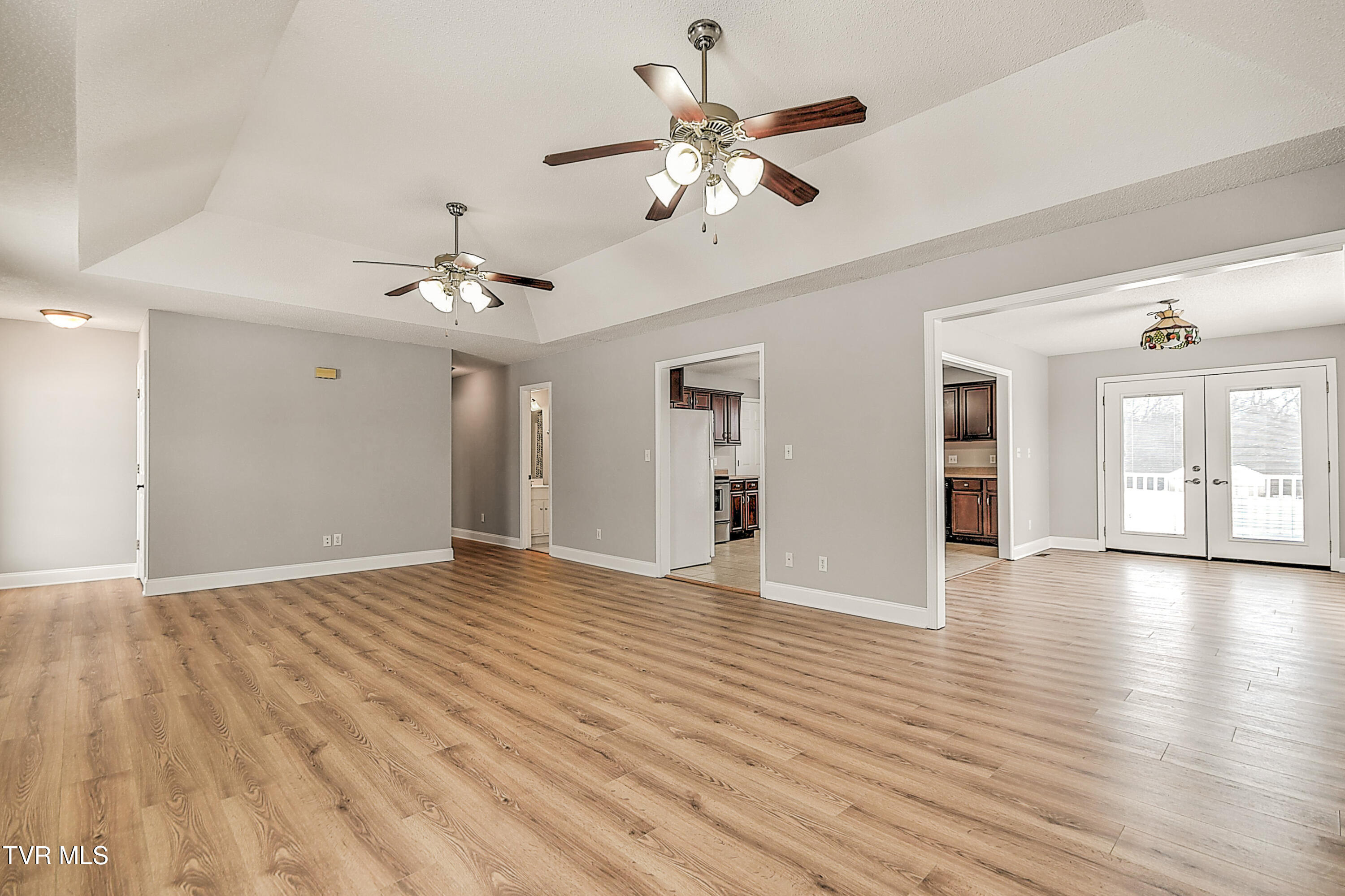 673 Sugar Hollow Road Telford, TN 37690 - Photo 6 of 39 673 Sugar Hollow BK-8