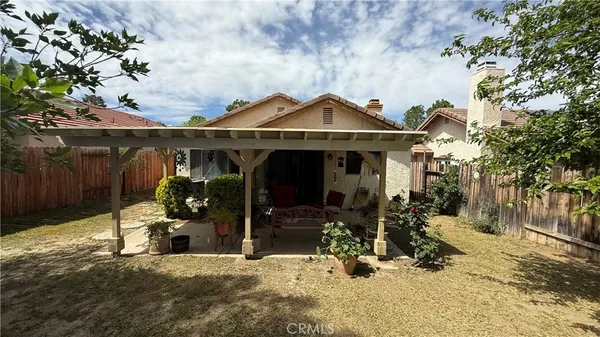$2,500 | 37042 Vista Leon, Palmdale, CA 93550