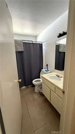 $2,500 | 37042 Vista Leon, Palmdale, CA 93550