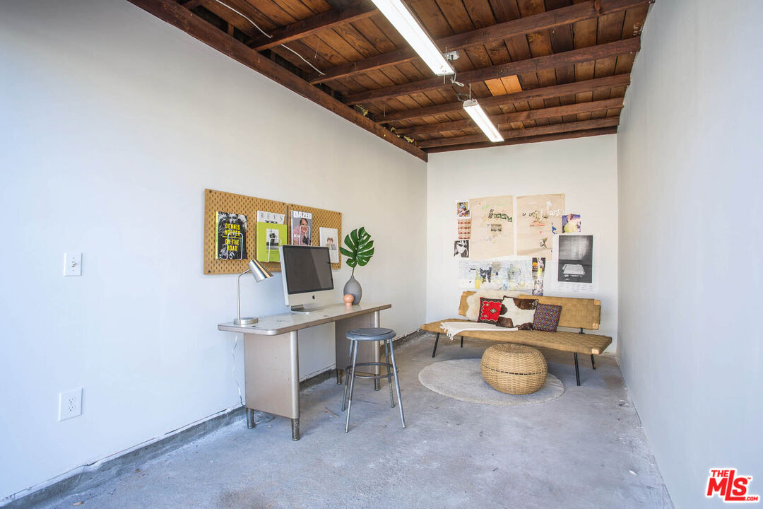 3756 Dover Place Los Angeles, CA 90039 - Photo 18 of 19 a work room with table and furniture