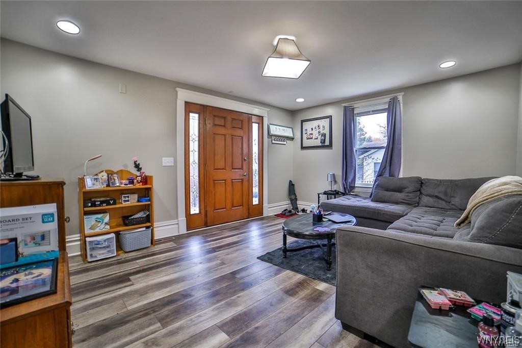 2658 Main Street Newfane, NY 14108 - Photo 3 of 32