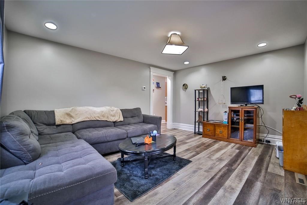 2658 Main Street Newfane, NY 14108 - Photo 4 of 32