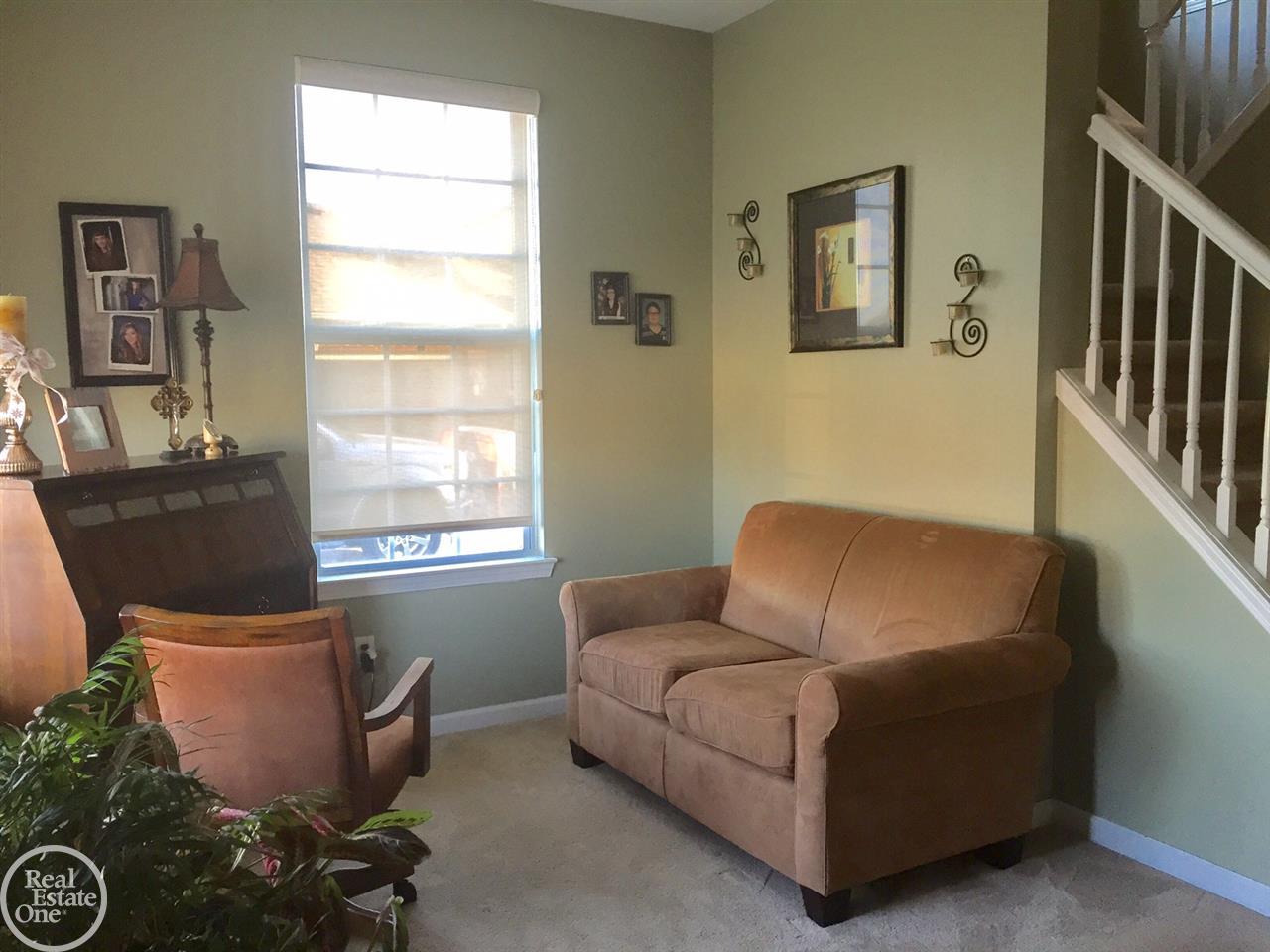 47595 Gloede Road Macomb, MI 48044 - Photo 2 of 17