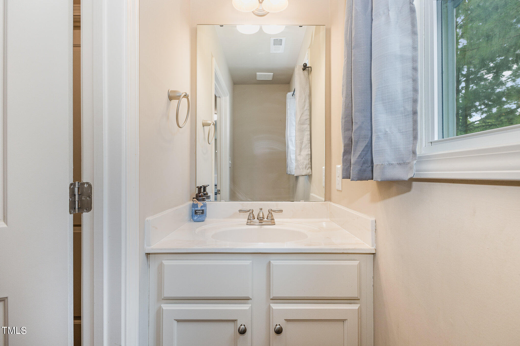 6005 Zacks Mill Road Angier, NC 27501 - Photo 11 of 23 011_cy1a4538-edit