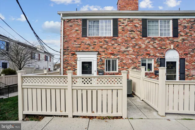 $440,000 | 1435 North Van Dorn Street, Alexandria, VA 22304