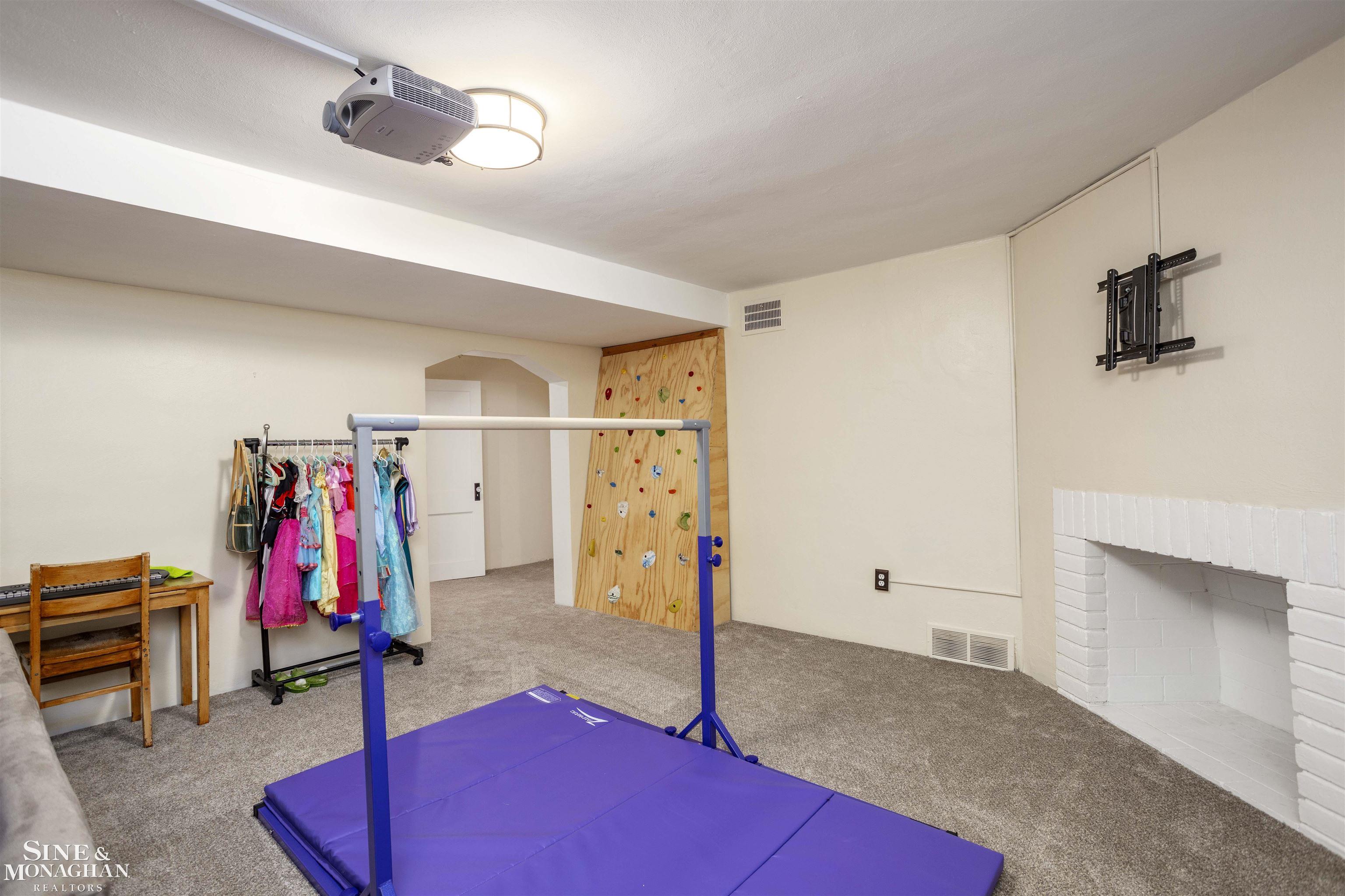 953 Trombley Road Grosse Pointe Park, MI 48230 - Photo 33 of 52