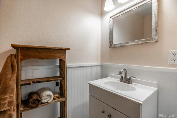 $595,000 | 109 Heide Road, Shawnee, CO 80475