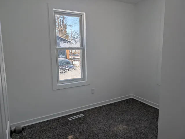 $1,700 | 302 East 48th Street, Unit 1, Minneapolis, MN 55419