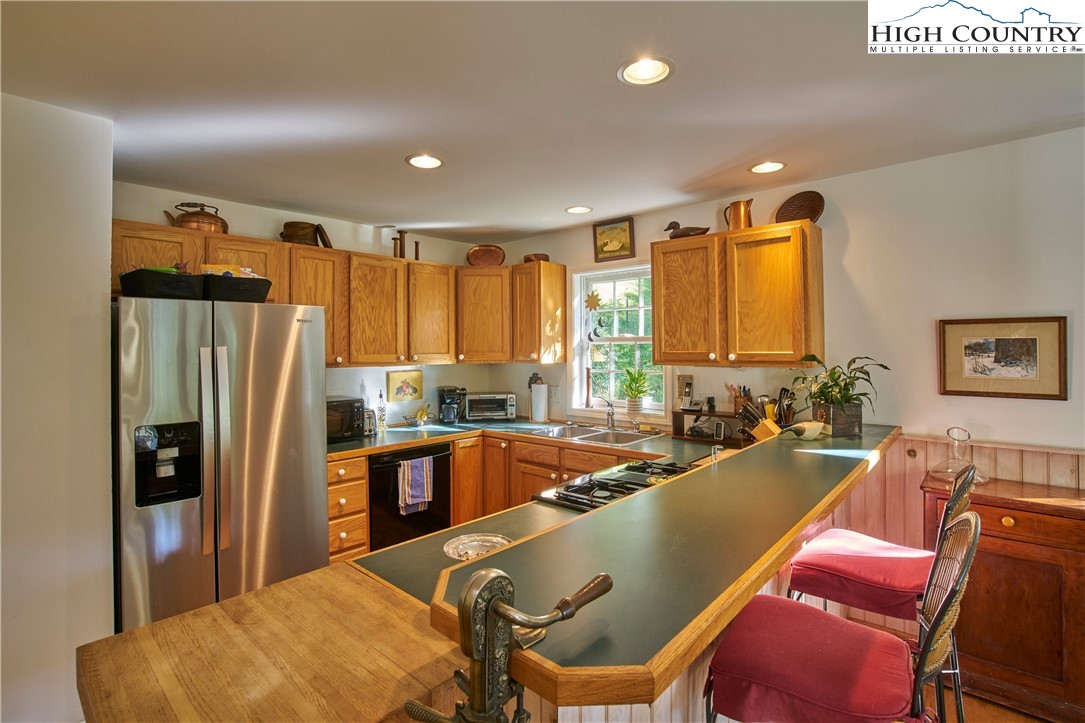 150 Wyndham Way Boone, NC 28607 - Photo 10 of 24 Gallery Image 10