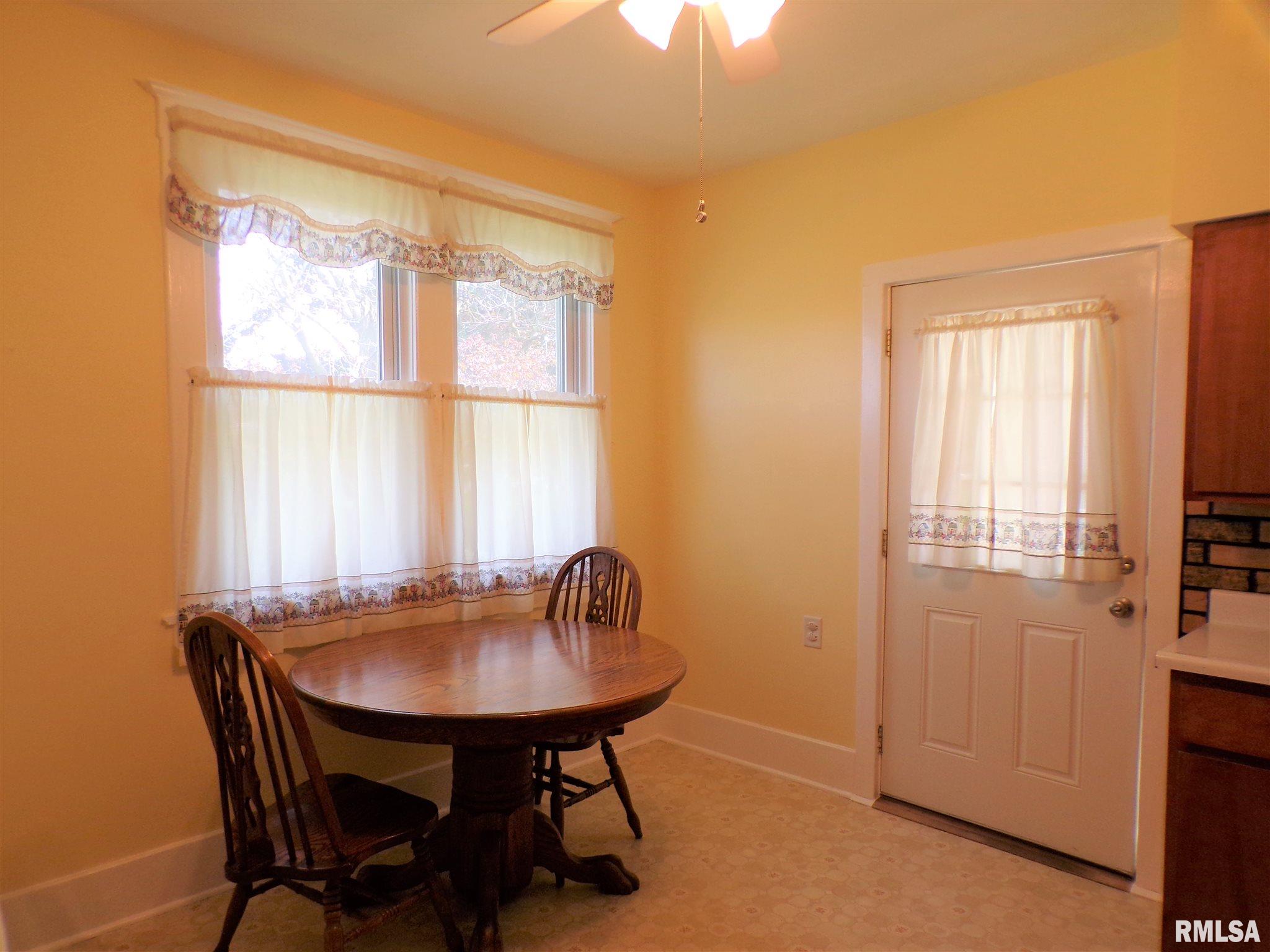 107 South Pilot Street Oneida, IL 61467 - Photo 17 of 34 Gallery Image 17