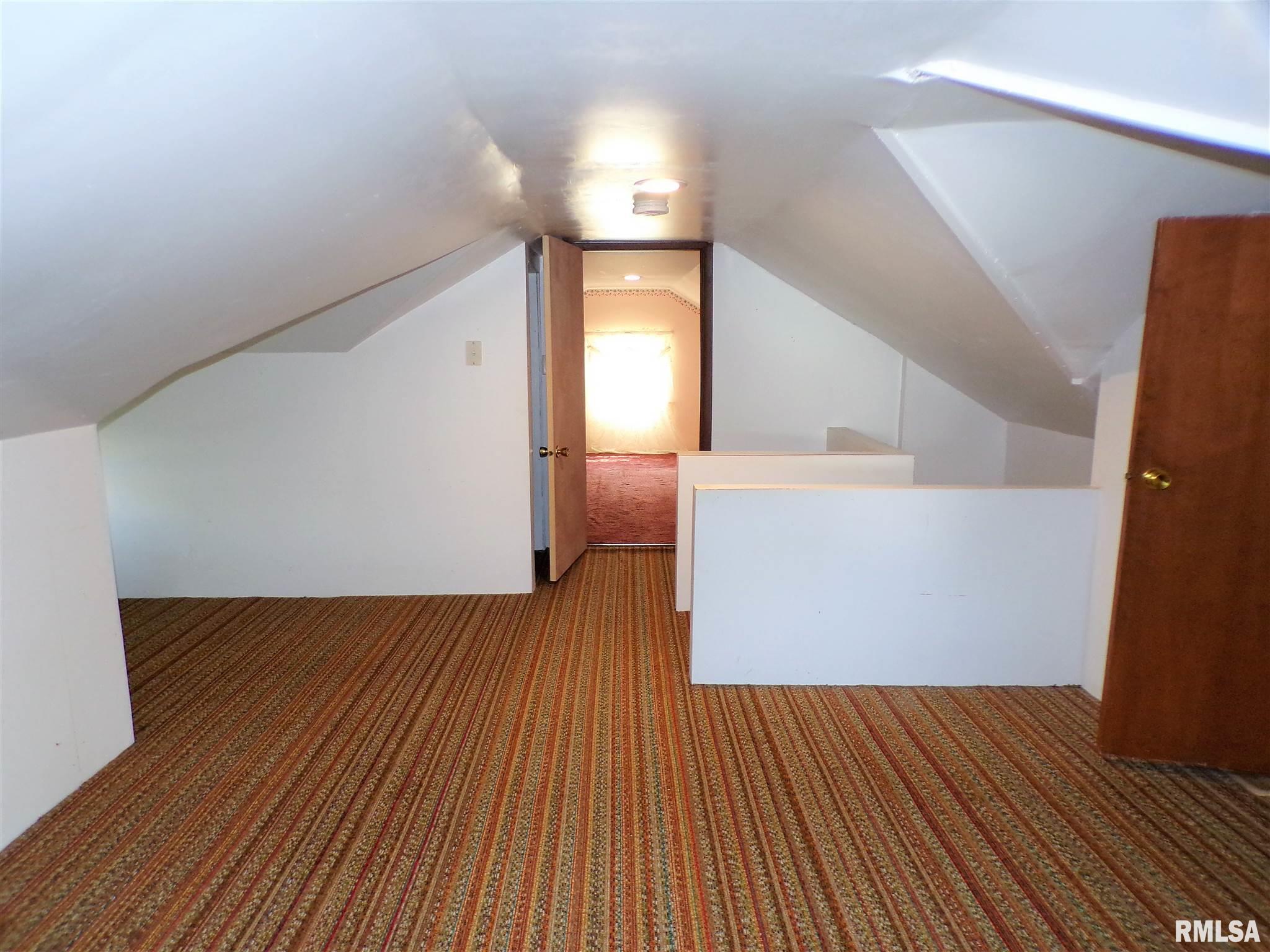 107 South Pilot Street Oneida, IL 61467 - Photo 26 of 34 Gallery Image 26