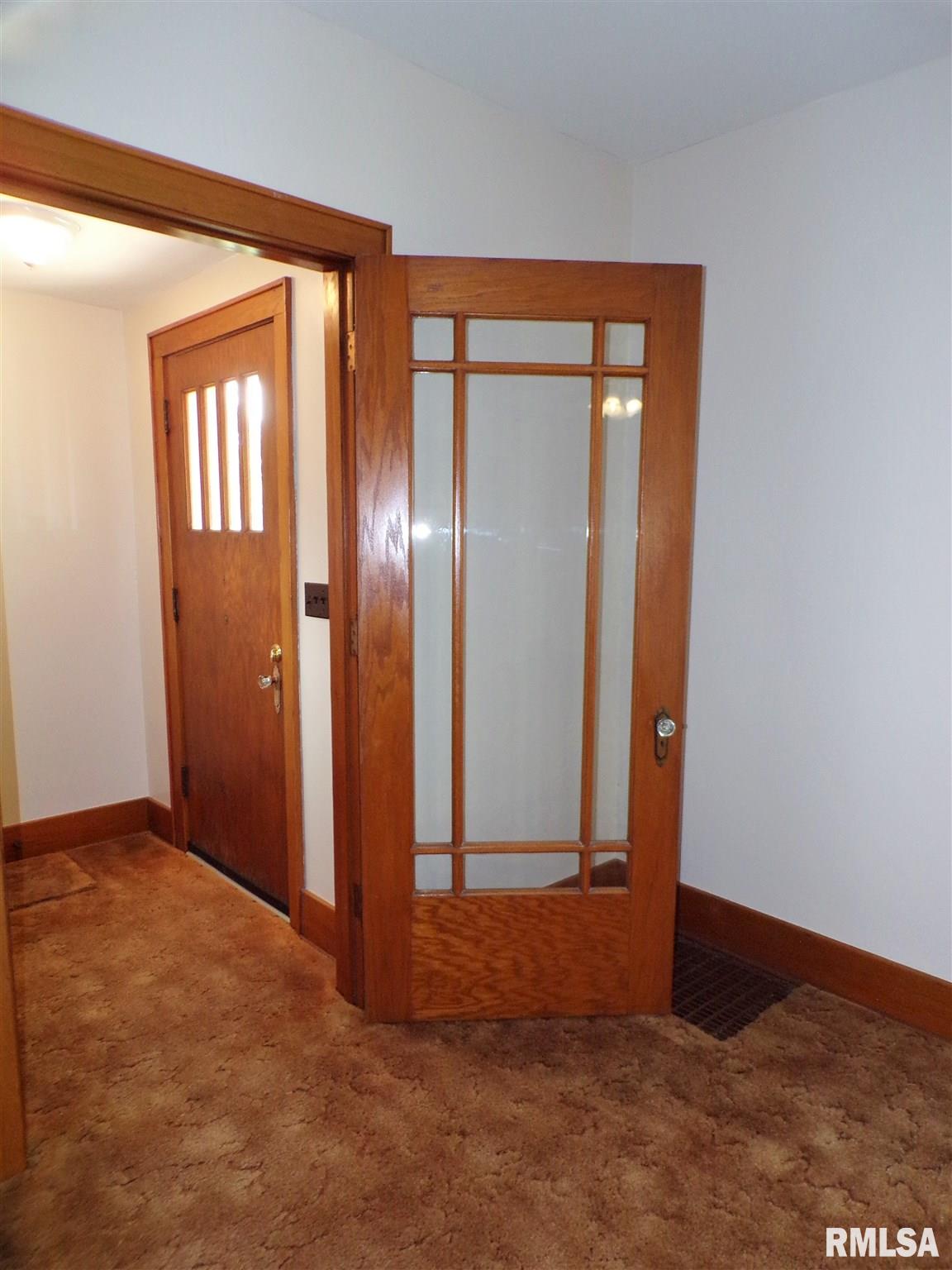 107 South Pilot Street Oneida, IL 61467 - Photo 9 of 34 Gallery Image 9