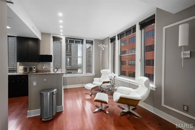 $229,900 | 314 North Broadway, Unit 1703, St. Louis, MO 63102