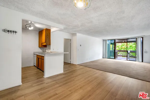 $2,999 | 7742 Redlands Street, Unit H3028, Playa del Rey, CA 90293