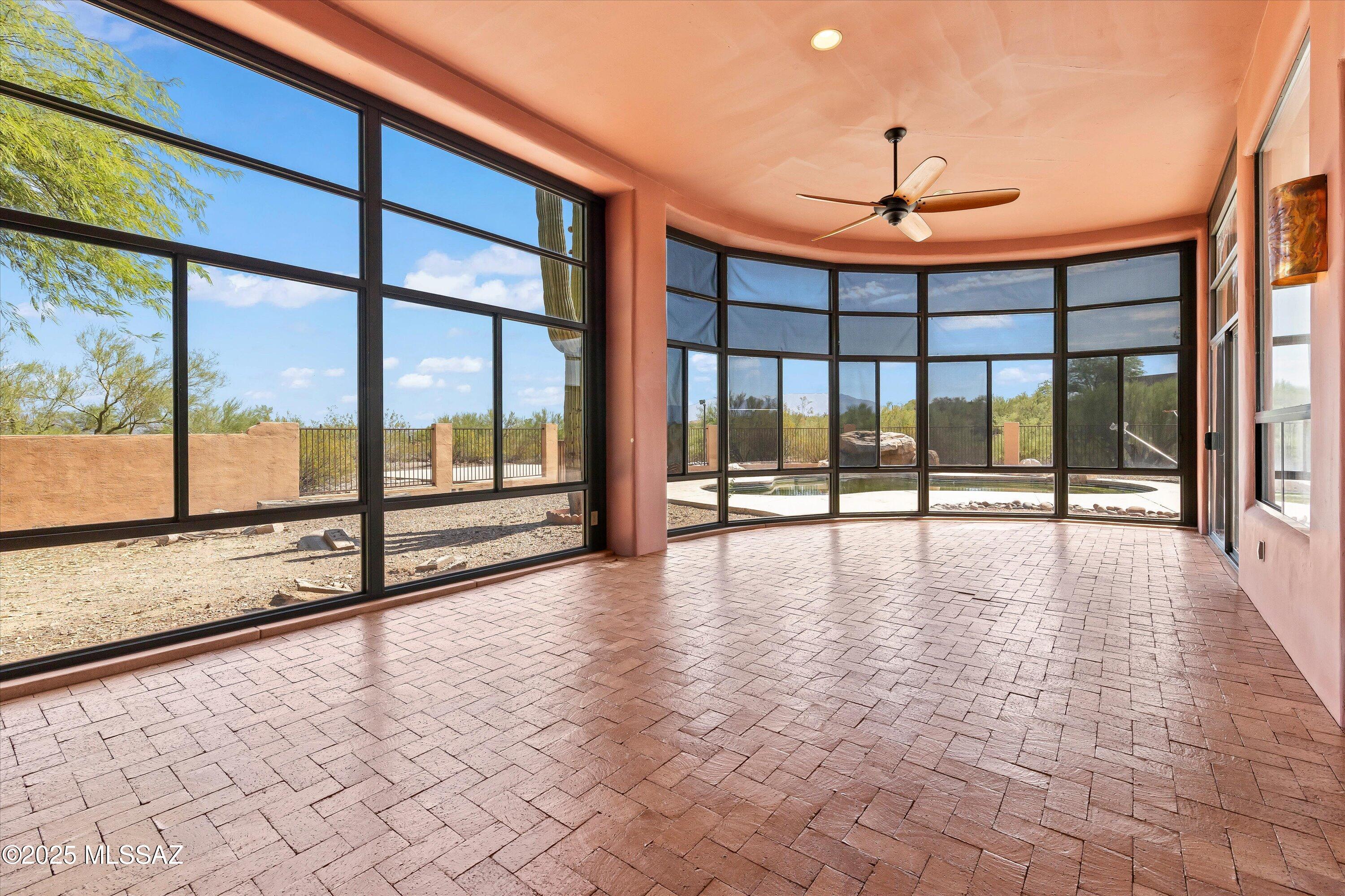6200 North Abington Road Tucson, AZ 85743 - Photo 30 of 40 20-Enclosed Patio