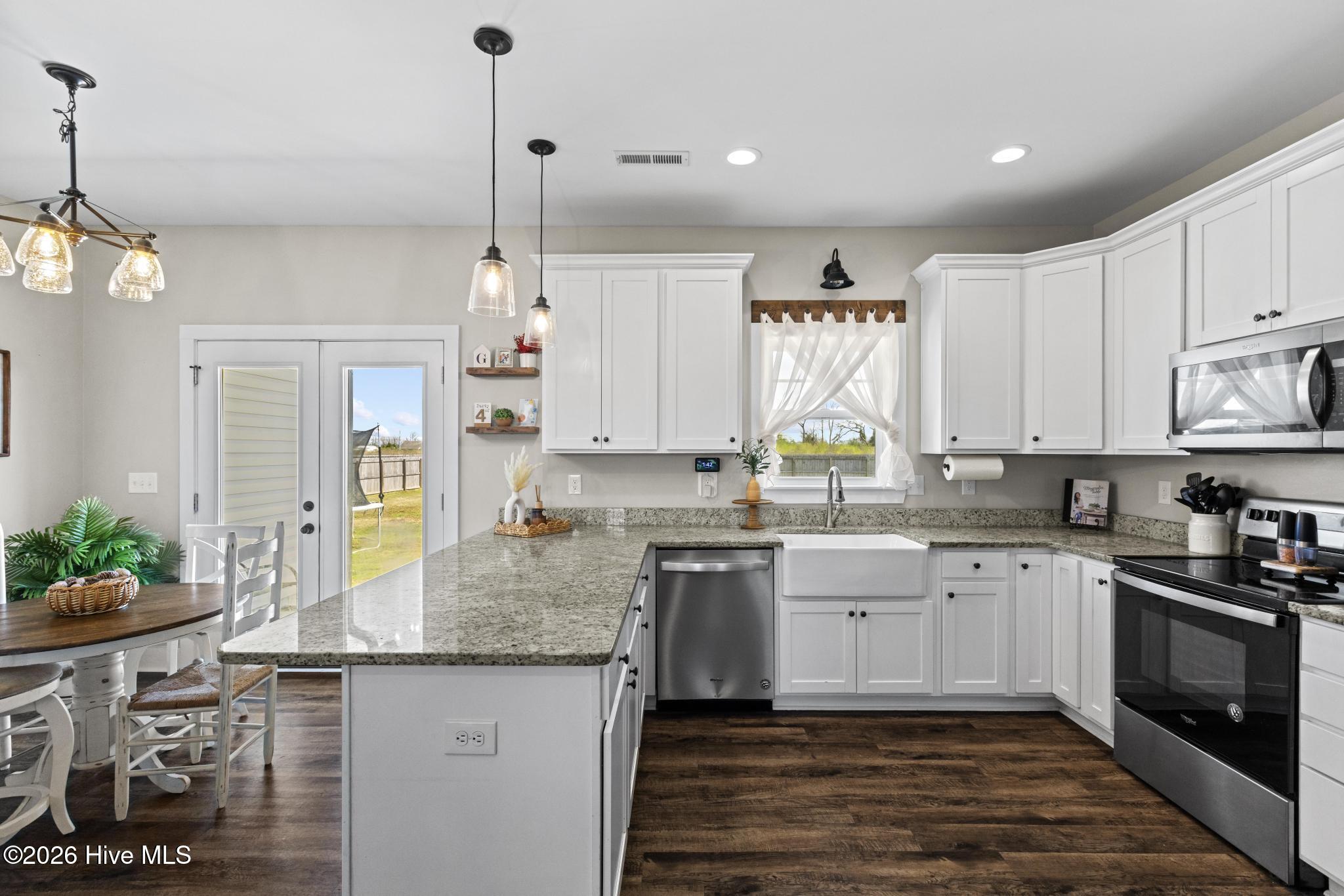 107 Fowler Manning Road Richlands, NC 28574 - Photo 10 of 30 425A8900