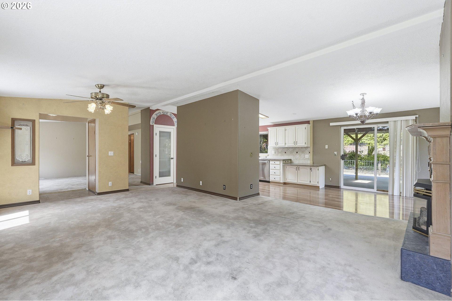 28851 Southeast Knox Road Boring, OR 97009 - Photo 9 of 40 Gallery Image 9