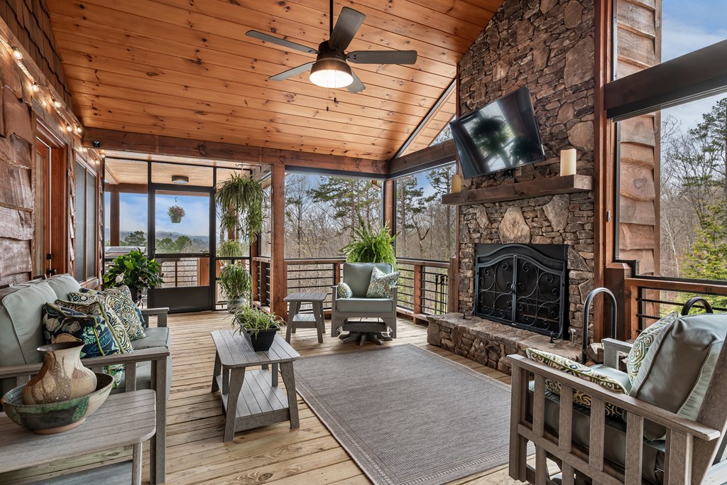 128 Ridge Brook Drive Morganton, GA 30560 - Photo 3 of 61