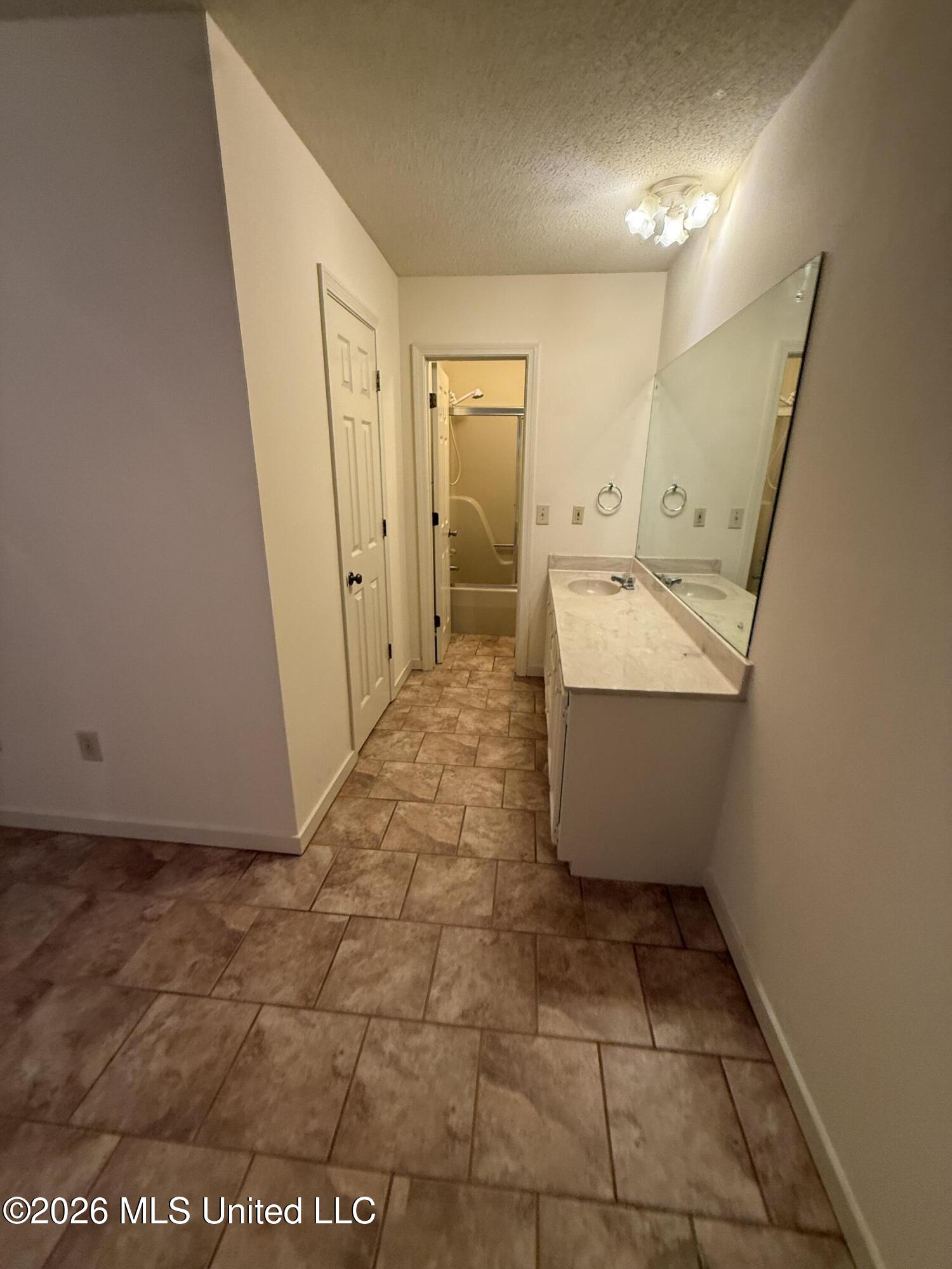 288 Stonebridge Court Ridgeland, MS 39157 - Photo 2 of 8 288 Stonebridge BA 1