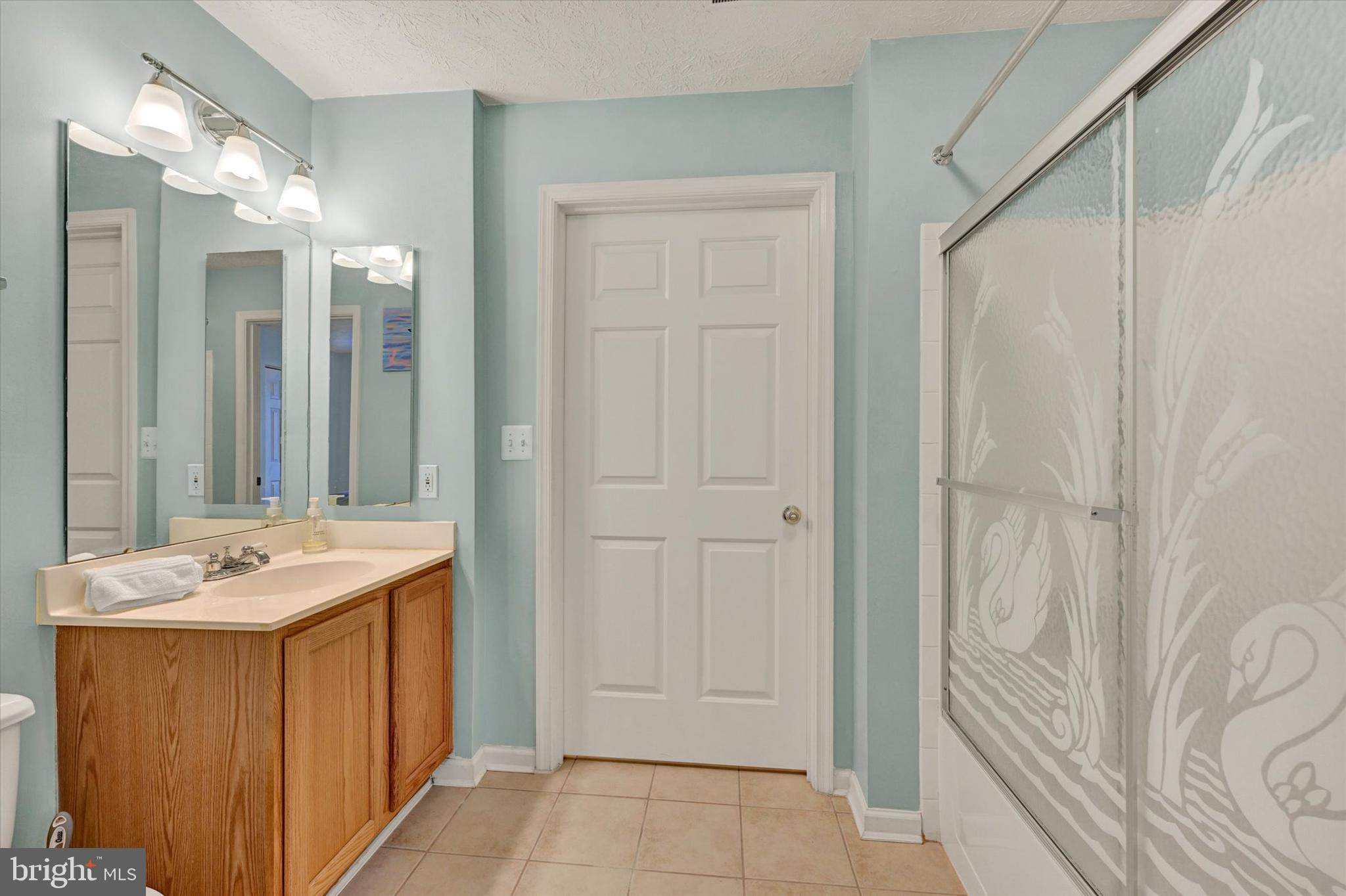 9604 Haven Farm Road, Unit 9604B Perry Hall, MD 21128 - Photo 10 of 39 Guest Bath - dual entry