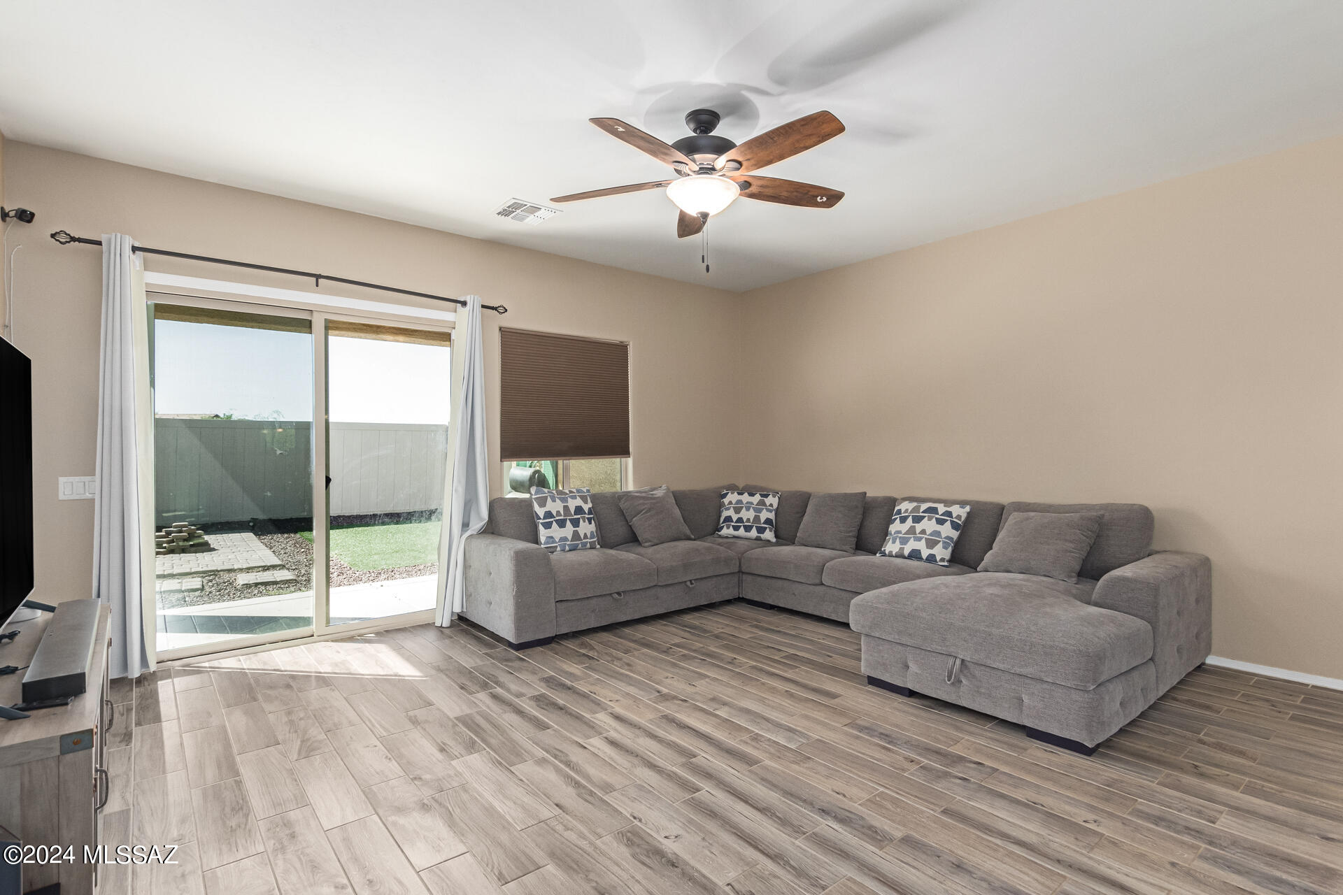 21461 East Reunion Road Red Rock, AZ 85145 - Photo 4 of 24