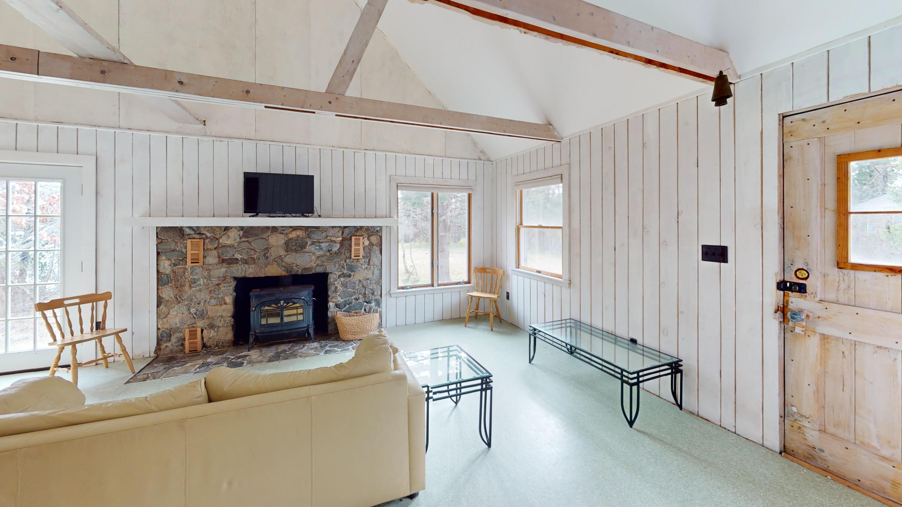 1058 Straight Bay Road Lubec, ME 04652 - Photo 27 of 81 1058 STRAIGHT BAY ROAD LIVING ROOM 3