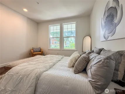 $799,000 | 12208 Northeast 24th Street, Unit 124, Bellevue, WA 98005
