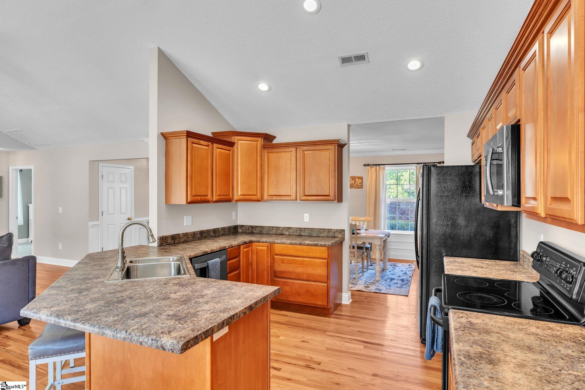 58 Jude Court Greer, SC 29651 - Photo 11 of 42