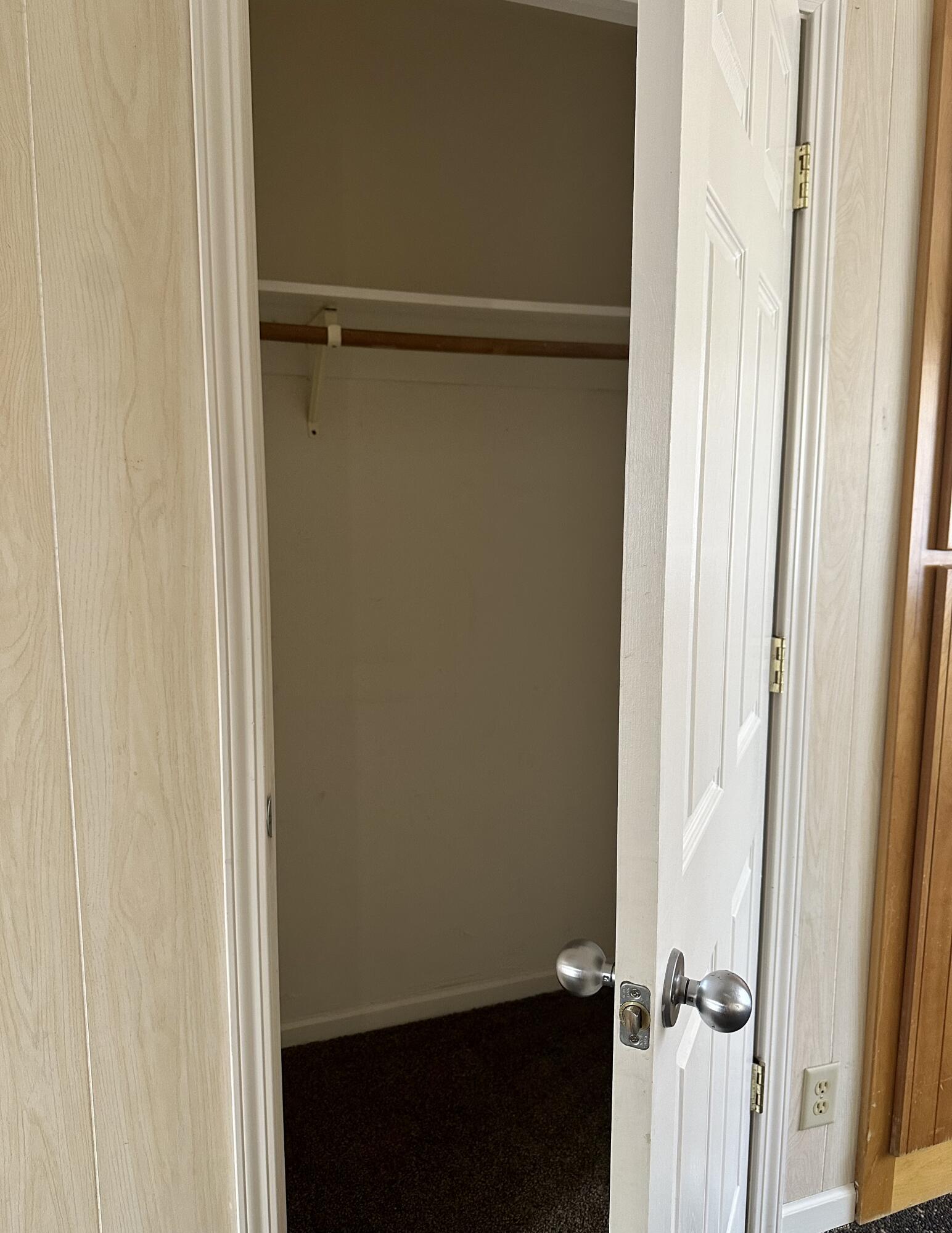 815 West Maple Street Exeter, CA 93221 - Photo 19 of 47 25768115-5221-47D1-A868-1EBD6E1314D3