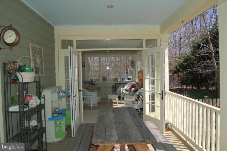 6017 Colchester Road Fairfax, VA 22030 - Photo 11 of 23 Sunroom