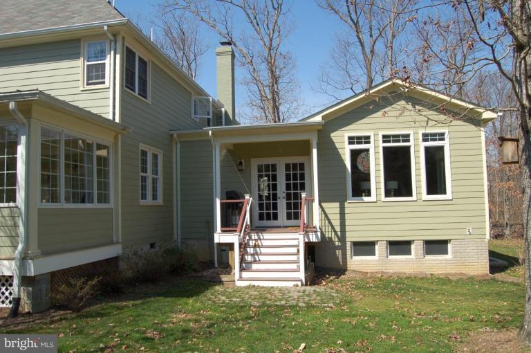 6017 Colchester Road Fairfax, VA 22030 - Photo 15 of 23 Exterior #2