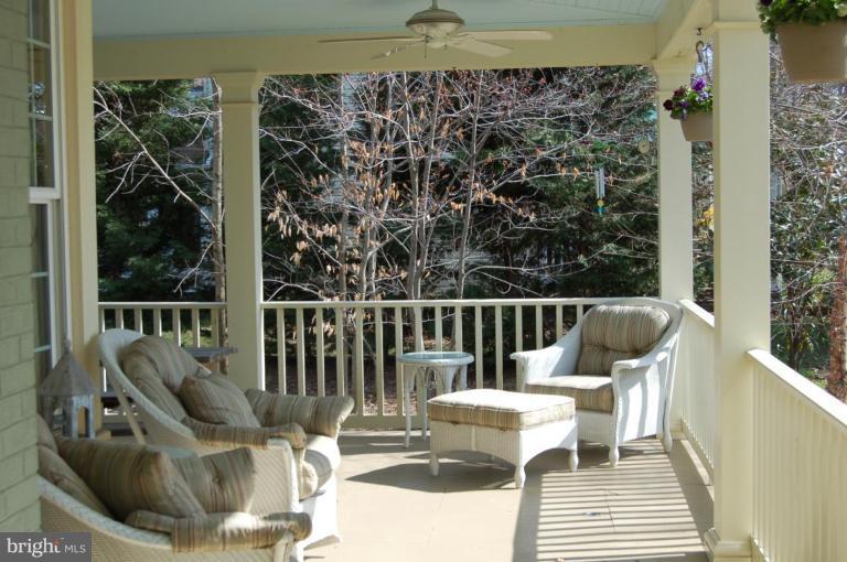 6017 Colchester Road Fairfax, VA 22030 - Photo 17 of 23 Porch