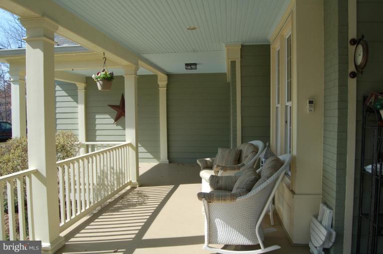 6017 Colchester Road Fairfax, VA 22030 - Photo 18 of 23 Exterior #4