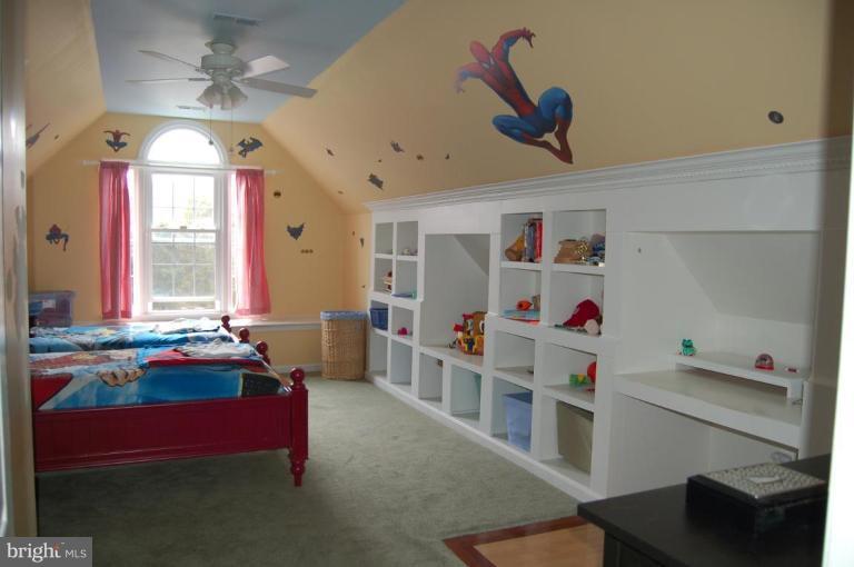 6017 Colchester Road Fairfax, VA 22030 - Photo 22 of 23 Bedroom #1