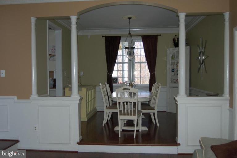 6017 Colchester Road Fairfax, VA 22030 - Photo 4 of 23 Dining Room