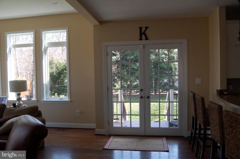 6017 Colchester Road Fairfax, VA 22030 - Photo 9 of 23 Family Room #2