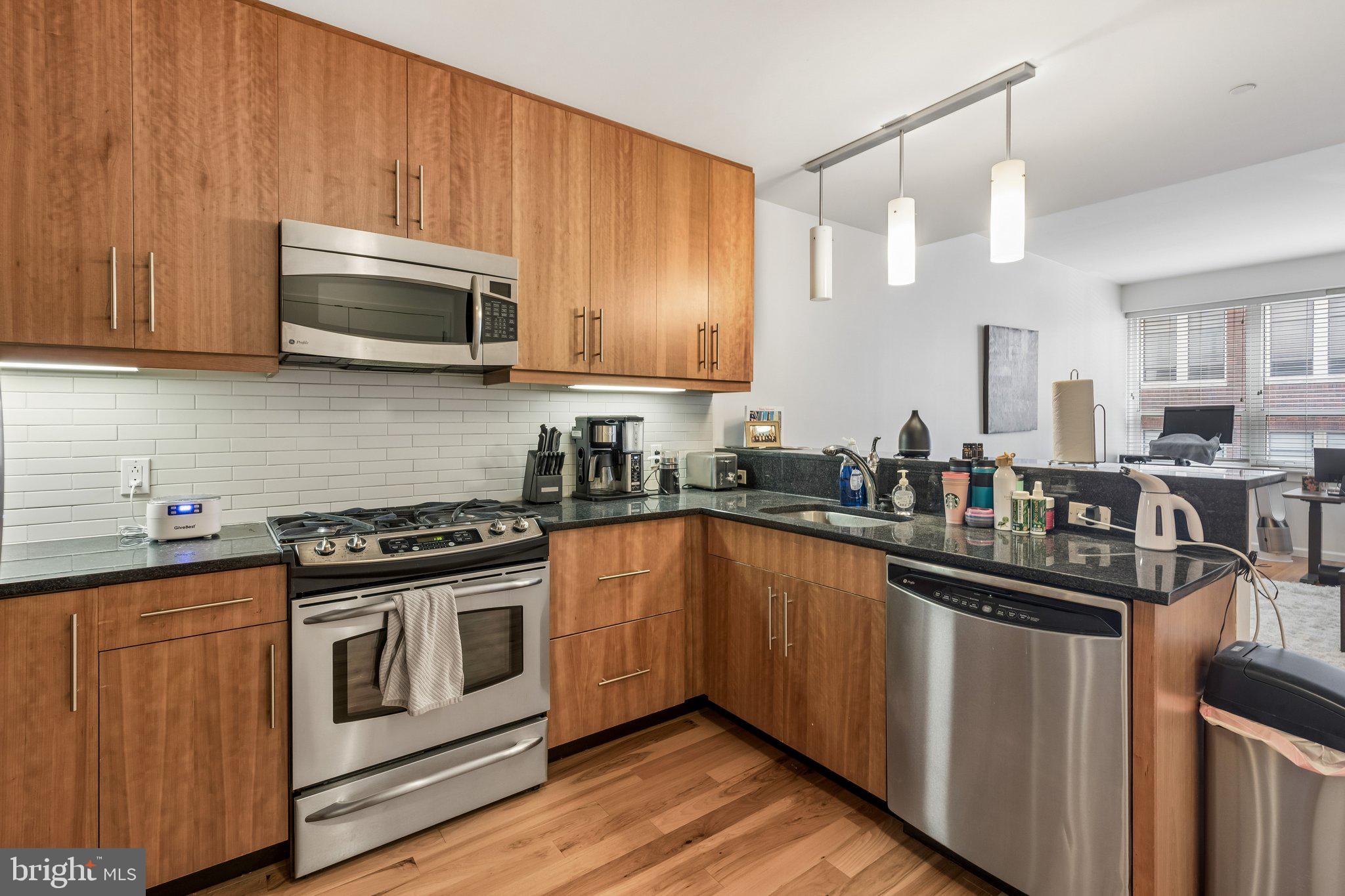 1425 Locust Street, Unit 4E Philadelphia, PA 19102 - Photo 10 of 26
