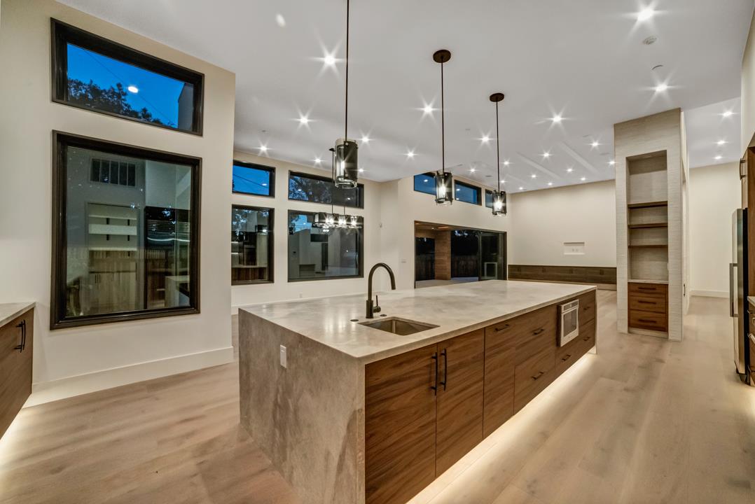 1686 Dalehurst Avenue Los Altos, CA 94024 - Photo 16 of 65 Gallery Image 16