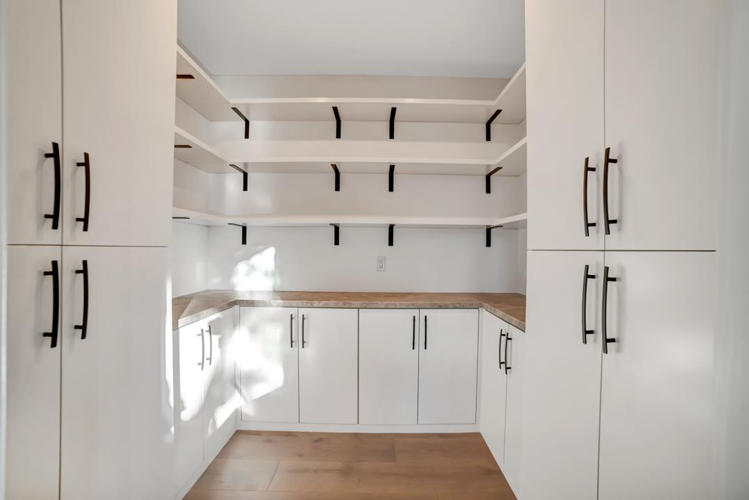 1686 Dalehurst Avenue Los Altos, CA 94024 - Photo 22 of 65 Gallery Image 22