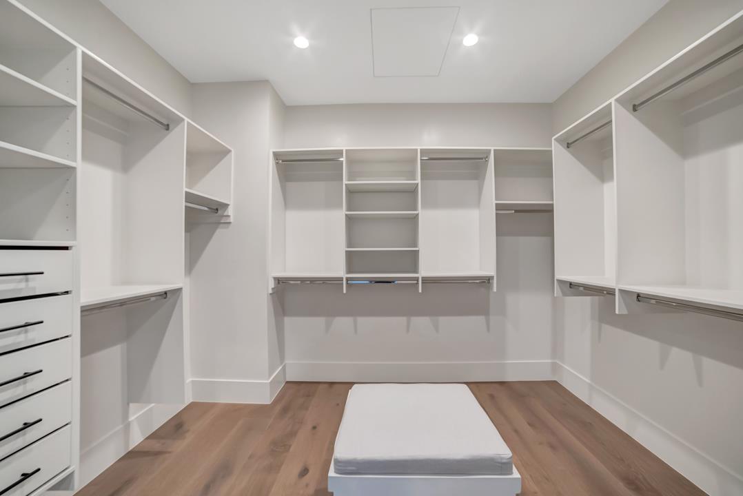 1686 Dalehurst Avenue Los Altos, CA 94024 - Photo 35 of 65 Gallery Image 35