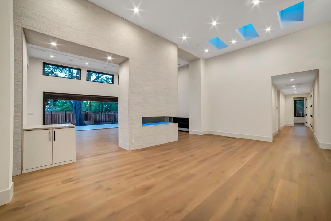 1686 Dalehurst Avenue Los Altos, CA 94024 - Photo 6 of 65 Gallery Image 6
