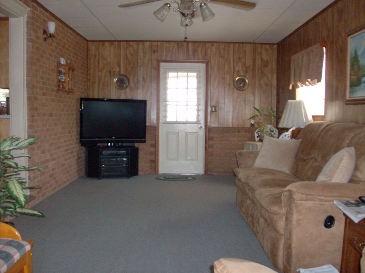 720 Olney Road Vinton, VA 24179 - Photo 7 of 19 Den