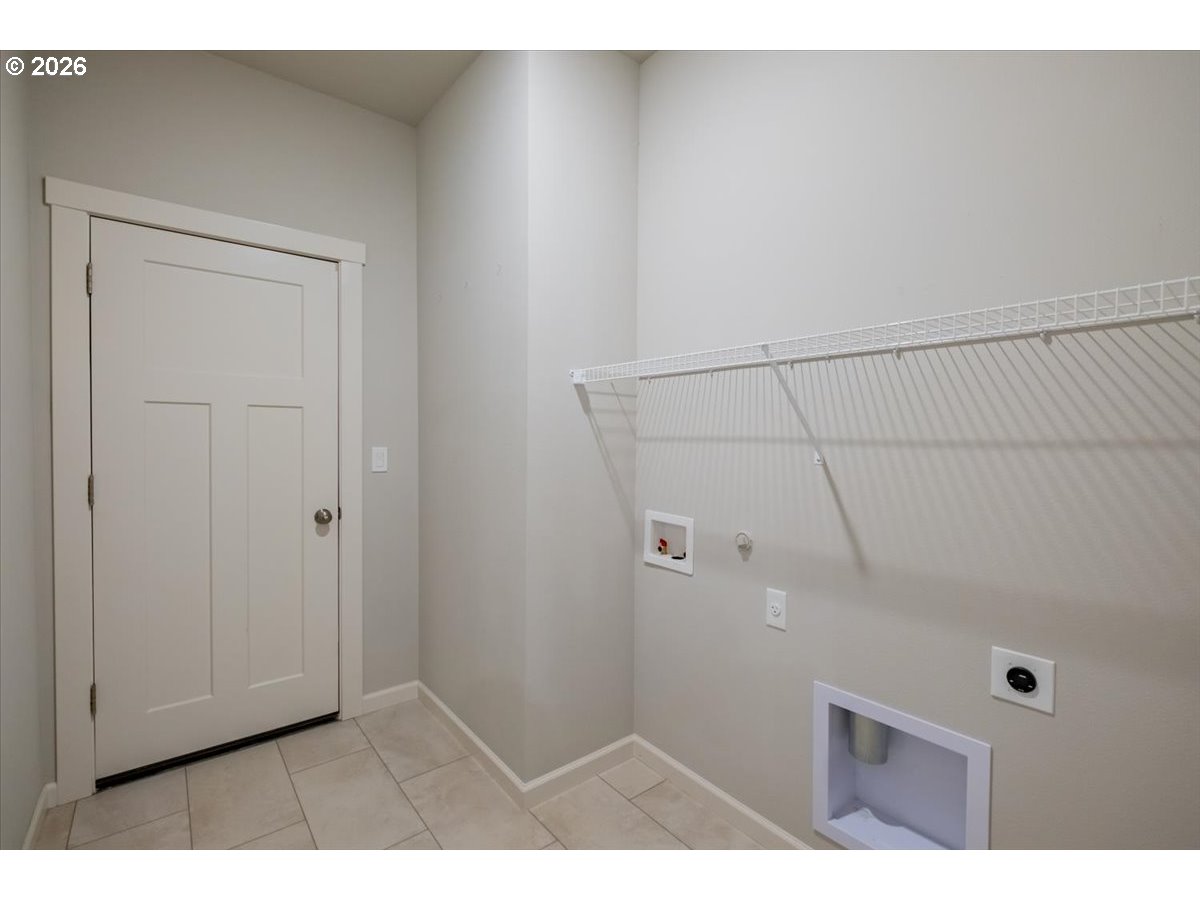 315 Cypress Street Mount Angel, OR 97362 - Photo 36 of 43 a view of an empty room